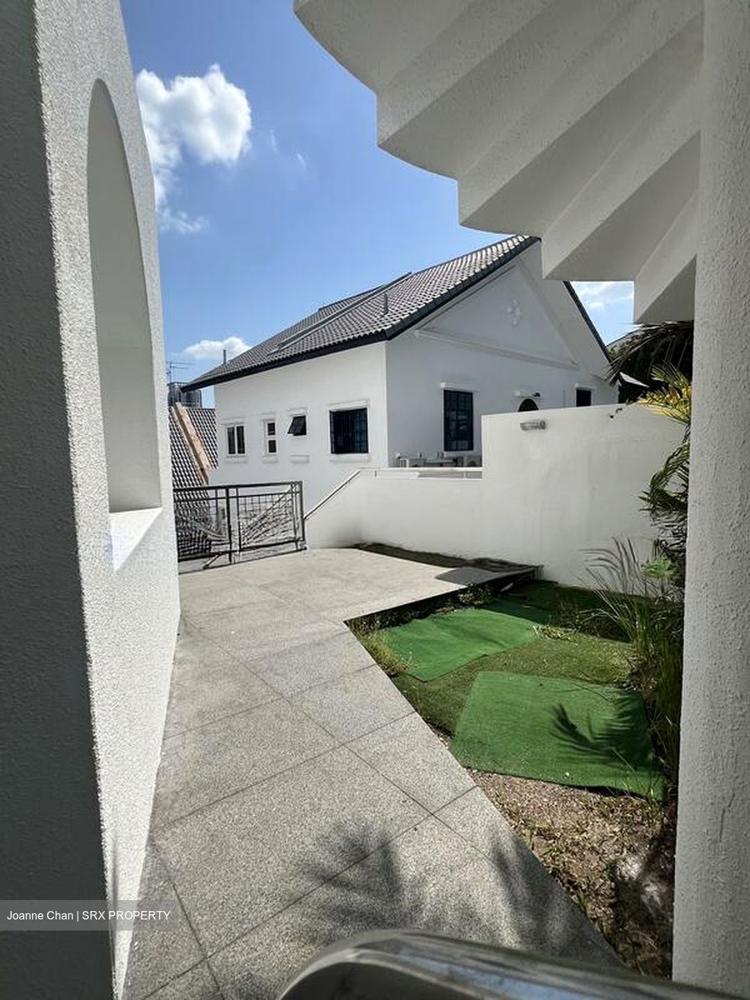 East Coast Hill (D16), Semi-Detached #524067481
